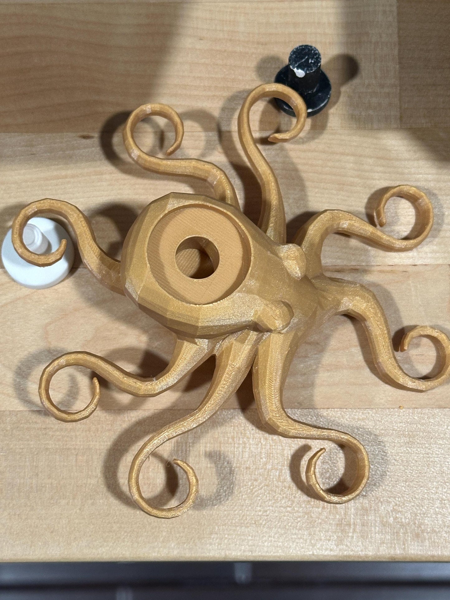 Octopus Frag Rack - encrusting coral holder + 7 frags in tentacles
